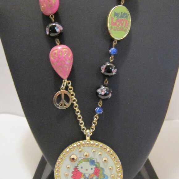 TARINA TARANTINO PEACE LOVE & SPARKLE HIPPIE HELLO KITTY MEDALLION NECKLACE~HTF - Picture 4 of 7